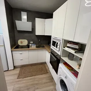 Cornelia's 1a Playa Apartamento